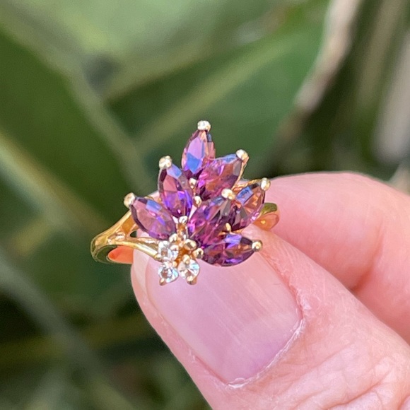 1970s rhinestone gold tone pinky ring - Picture 10 of 11